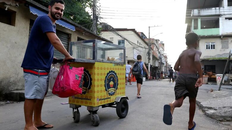Percentual de pessoas em situação de pobreza cai para 31,6% em 2022