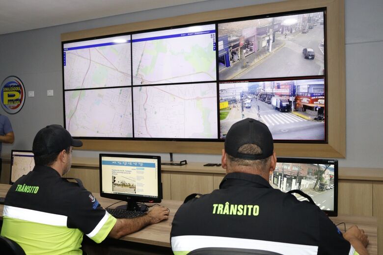 Transporte aponta melhorias um mês após implantação da central semafórica