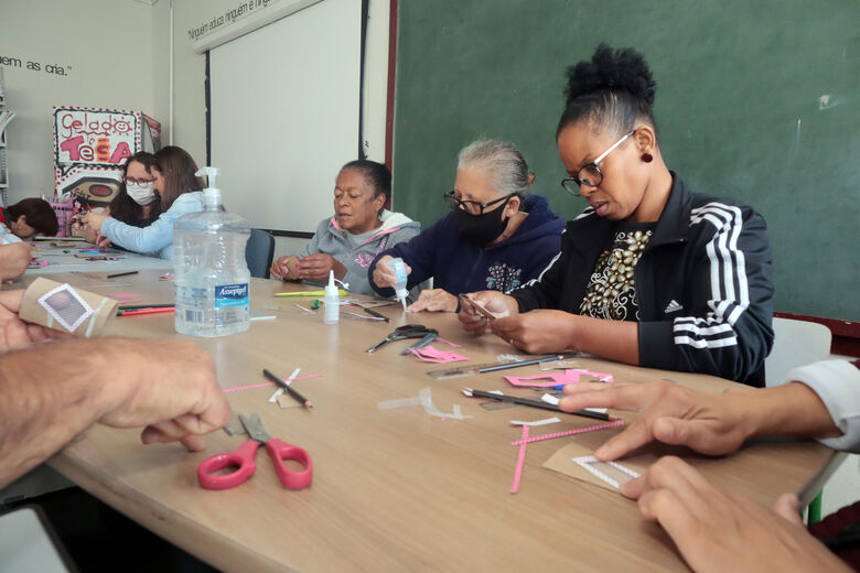 Saspe abre 20 vagas em curso de artesanato reciclado com CDs