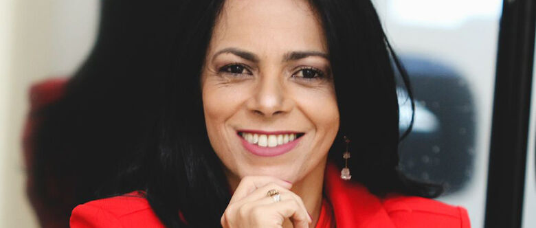 Pedidos pelo 'Meu INSS' são melhores do que presenciais, recomenda advogada