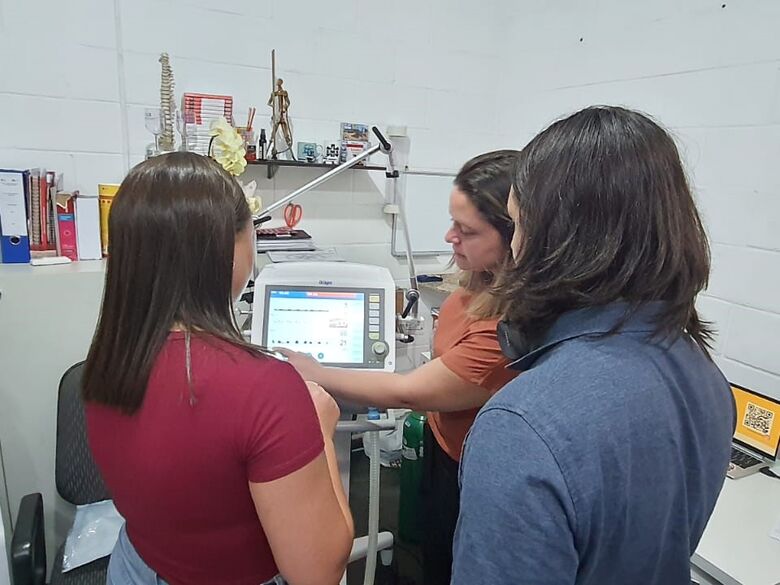 Profissionais da Saúde passam por curso sobre ventilação mecânica