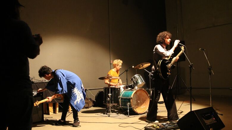 Coletânea reúne 19 bandas e artistas da cena autoral de Mogi das Cruzes