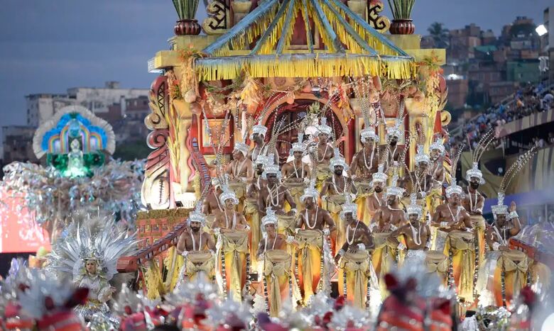 Nos 40 anos da Sapucaí, Viradouro é campeã do carnaval do Rio