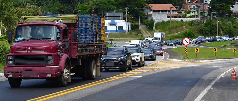 Mais de 73 mil veículos devem passar pela Mogi-Bertioga no Feriado de Páscoa