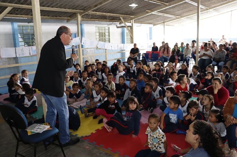 Escola do Jardim Planalto inaugura 'Espaço de Leitura Maurício de Sousa'