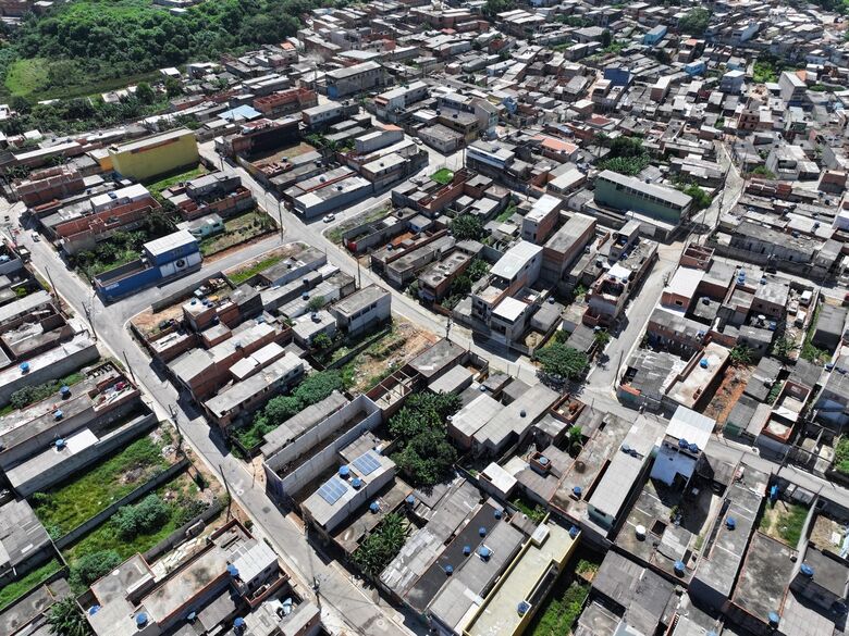 Obras de infraestrutura em 22 ruas do Parque Viviane, em Itaquá, alcançam 80%