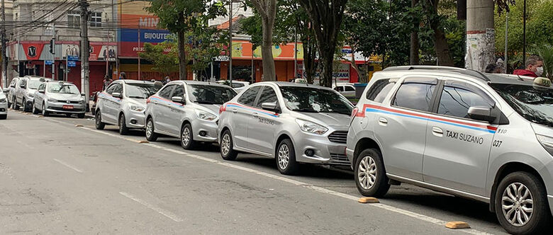 Com concorrência com a Uber e a 99, taxistas somam 800 no Alto Tietê