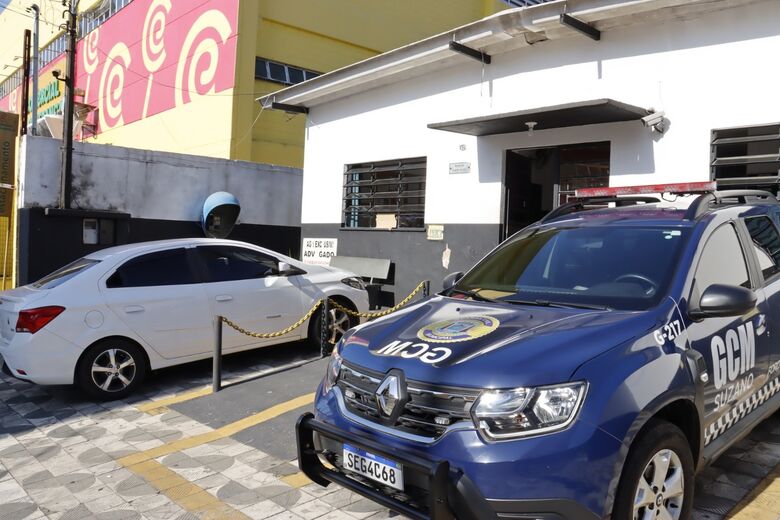 GCM detém suspeito de tentativa de furto de veículo no centro de Suzano