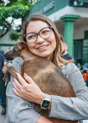 Mais de 10 mil animais já foram resgatados das enchentes do RS