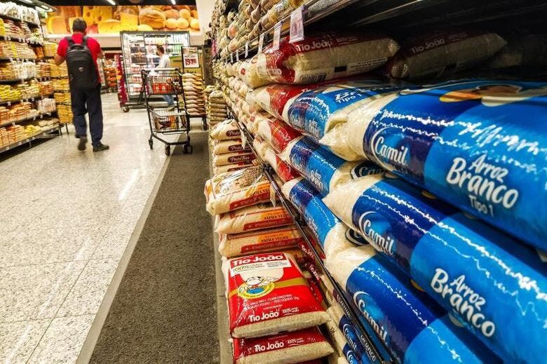 Para Federação, distribuidoras de alimentos estão se valendo da crise no Sul do País