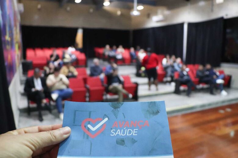 Reunião ocorreu na manhã desta segunda-feira, no Cineteatro Wilma Bentivegna
