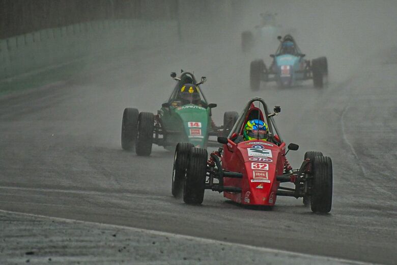 Piloto suzanense se classifica em 3º na 4ª etapa do Formula Vee 2024