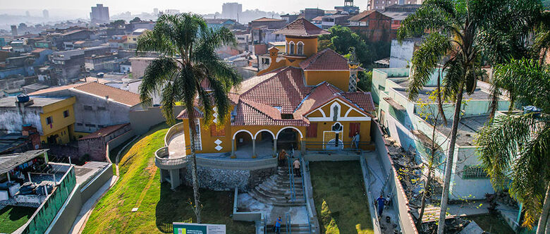 Prefeitura de Ferraz inaugura Castelo Zenker