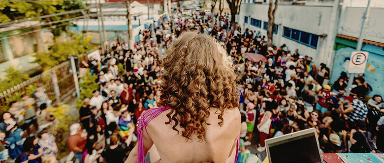 Parada LGBTQIAPN+ chega à 3ª edição em Suzano