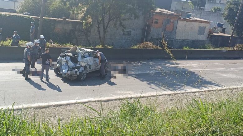 Mulher morre em acidente de carro após ser sequestrada em Mogi