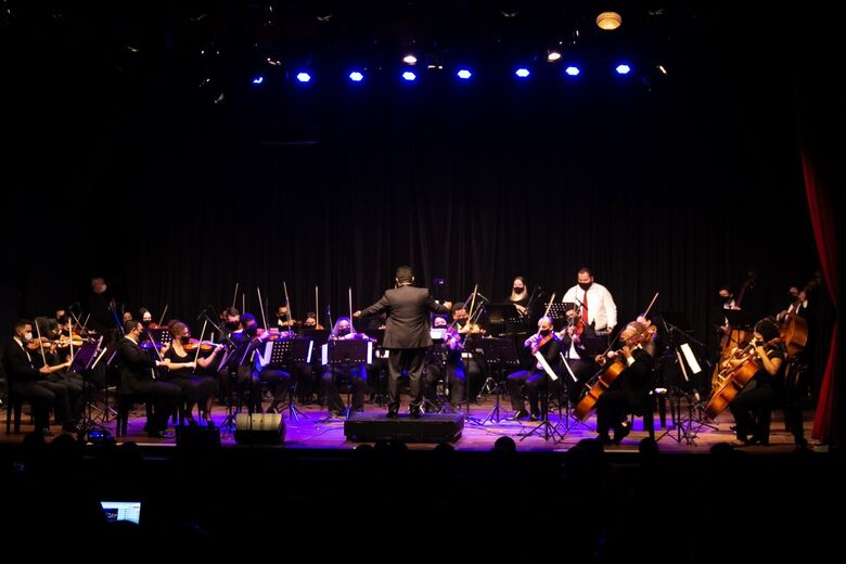 Orquestra Sinfônica e o pianista Niquinho juntos pela primeira vez, no Mogi Shopping