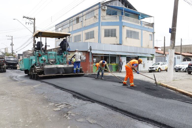 Obras buscam garantir a requalificação completa da parte antiga da via nos dois sentidos 