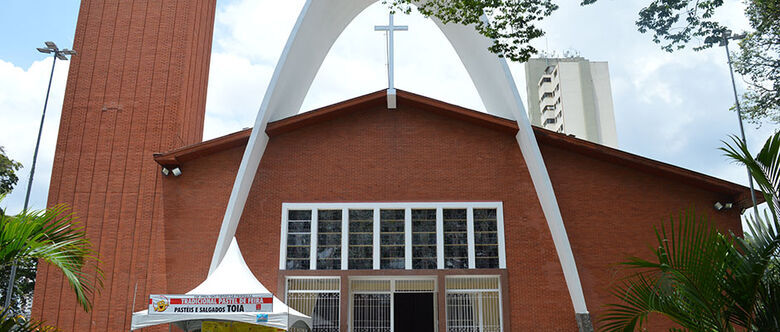 Dia de Nossa Senhora Aparecida terá missas na Matriz