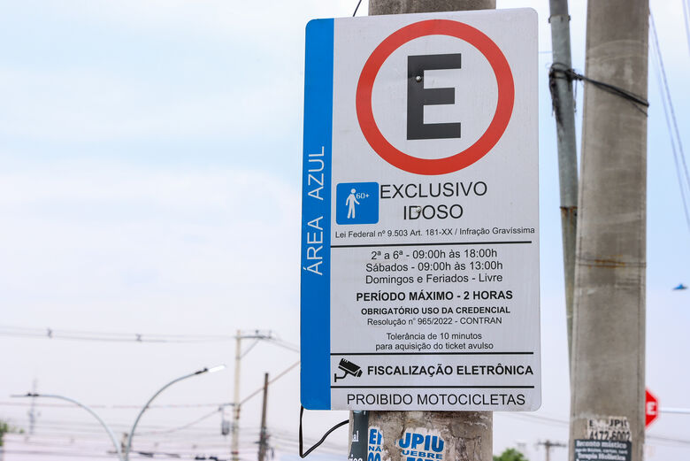 Credencial de estacionamento pode ser emitida de forma online em Itaquá