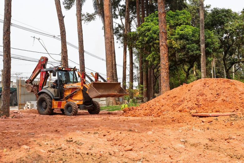 Obras de reforma do Parque Municipal Nosso Recanto avançam em Ferraz