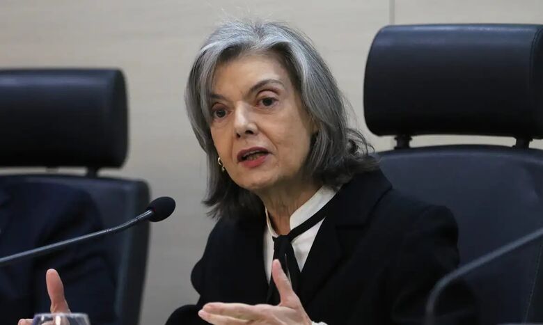  Cármen Lúcia, presidente do Tribunal Superior Eleitoral