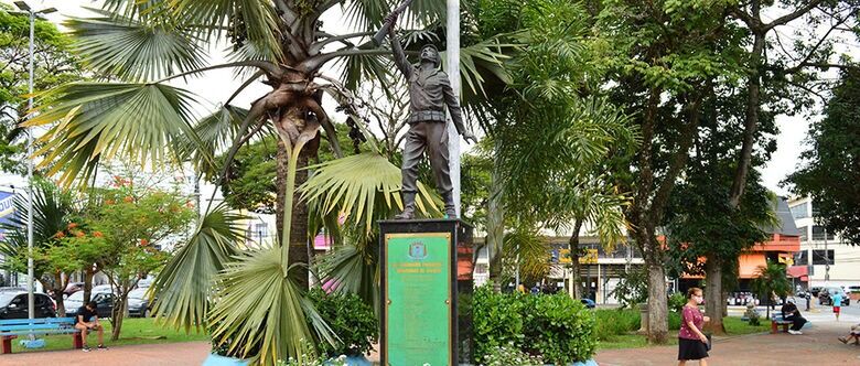 Manifestação acontece às 10 horas, na Praça dos Expedicionários 