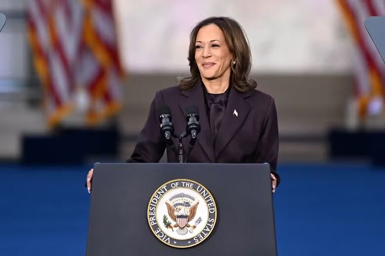 Kamala Harris reconhece derrota, mas promete continuar lutando