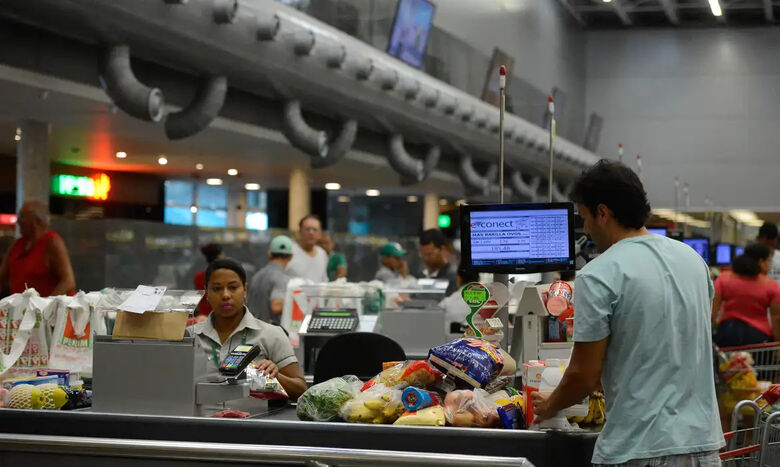 Cesta básica fica 1,15% mais cara em outubro na capital paulista