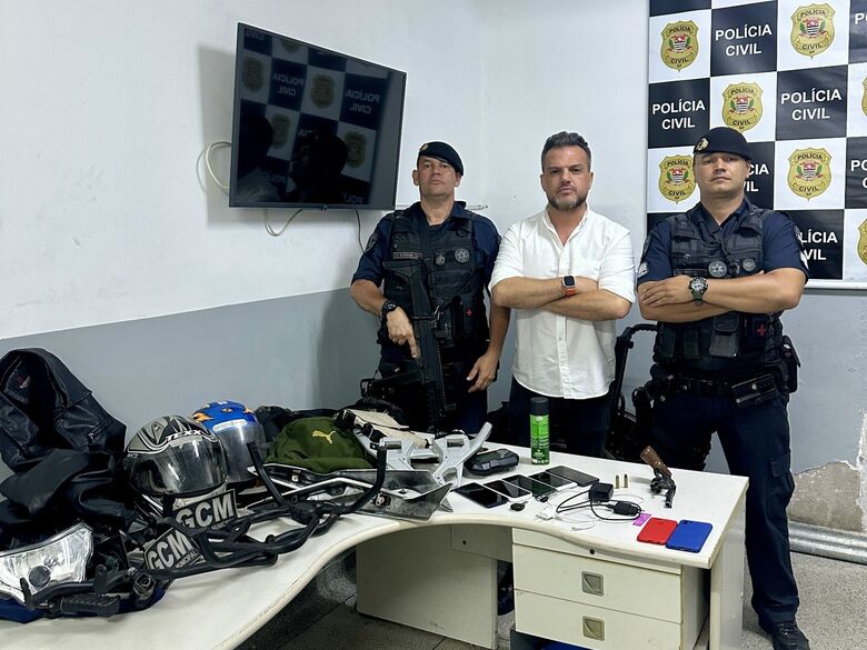 GCM de Itaquá prende dois suspeitos de assaltos nos bairros Aracaré e Morro Branco