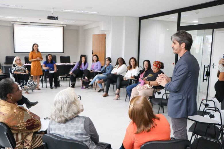 Suzano promove reunião intermunicipal para discutir propostas de defesa da mulher