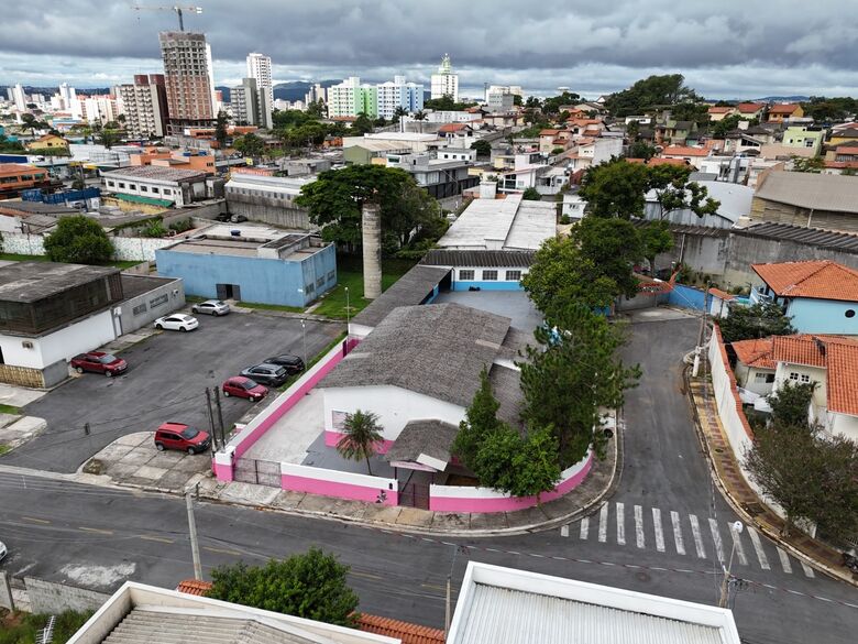 Maria da Penha, Clínica da Mulher e Departamento são equipamentos