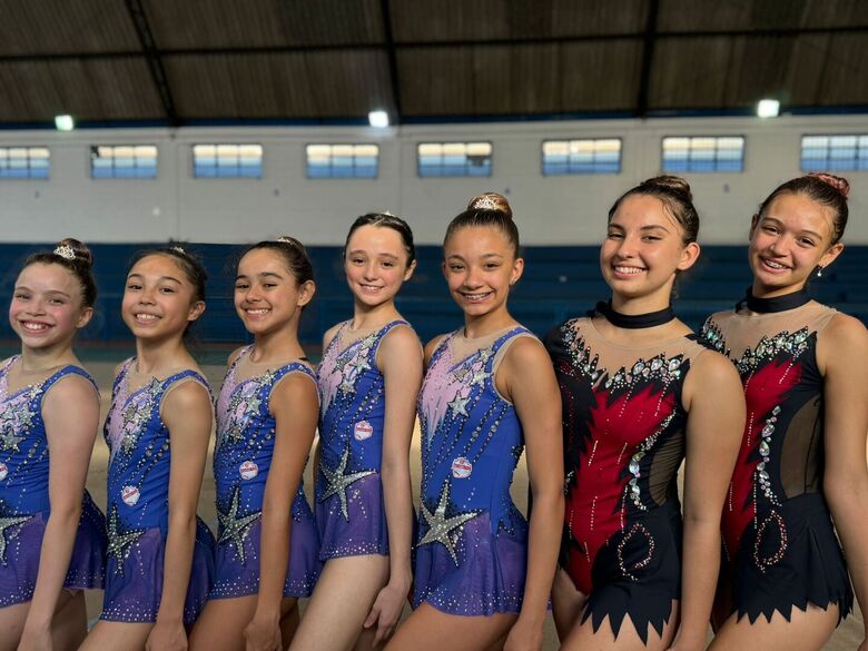 Sete ginastas susanenses estão em Aracajú, capital do Sergipe, para a disputa do Campeonato Brasileiro de Ginástica Rítmica de Conjunto 