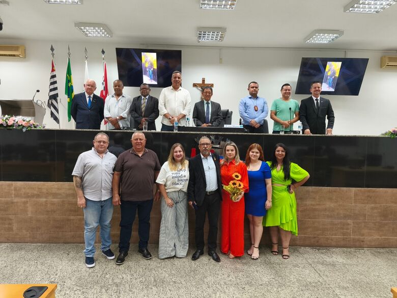 Policial Civil recebe Medalha da Câmara de Suzano