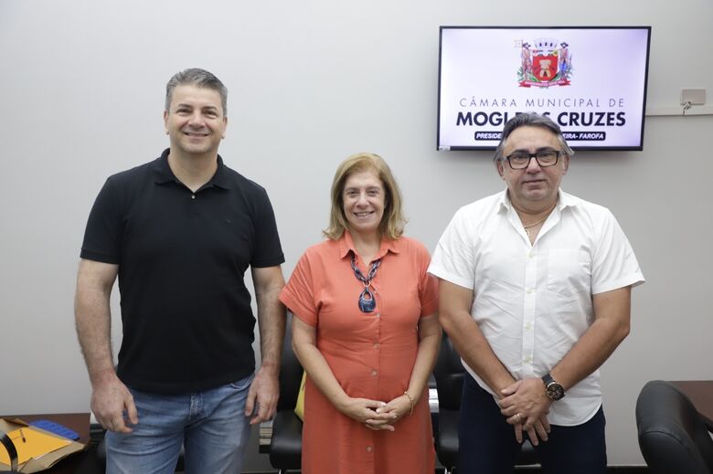 Presidente e vice-presidente da ACMC se encontraram com o presidente da Câmara de Mogi