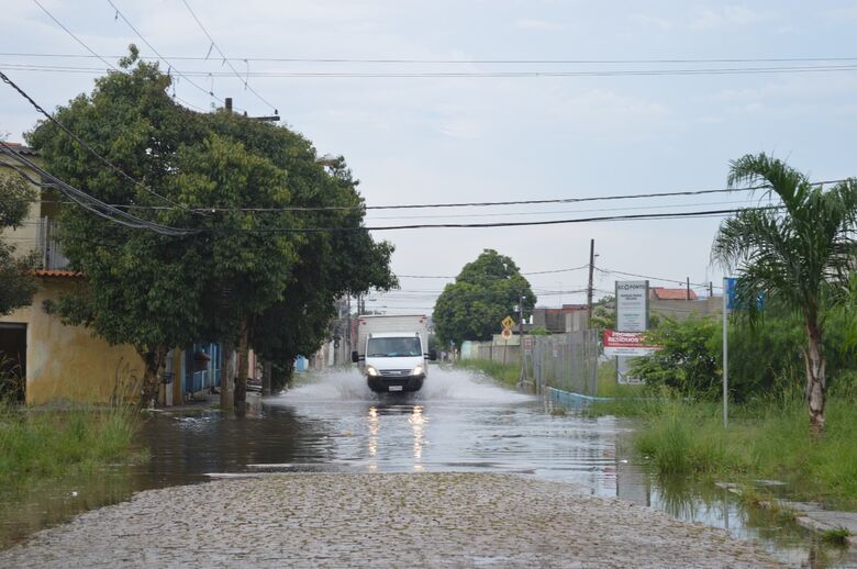 Fortes chuvas durante o Natal causam alagamentos na região