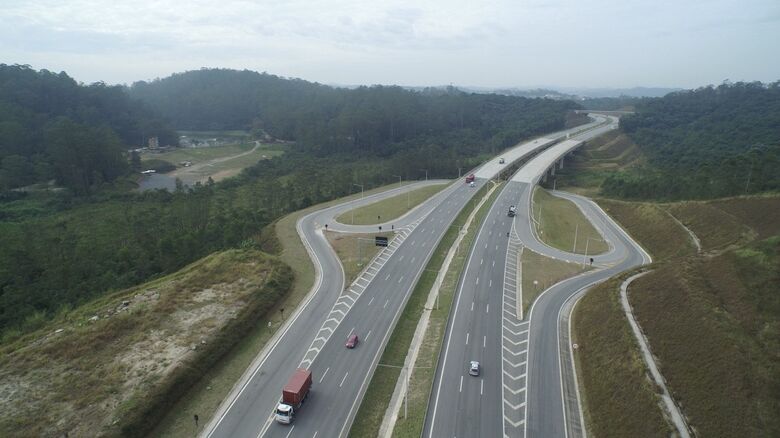 Rodoanel prepara-se para receber 835 mil veículos no Ano Novo