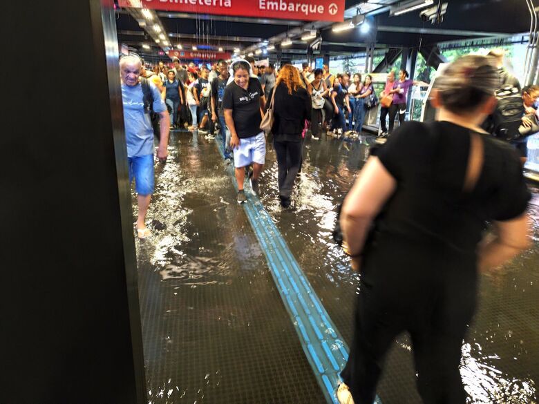 Foto mostra a estação São Miguel, localizada na Zona Leste e que é atendida pela Linha 12-Safira, a mesma que passa por Itaquá