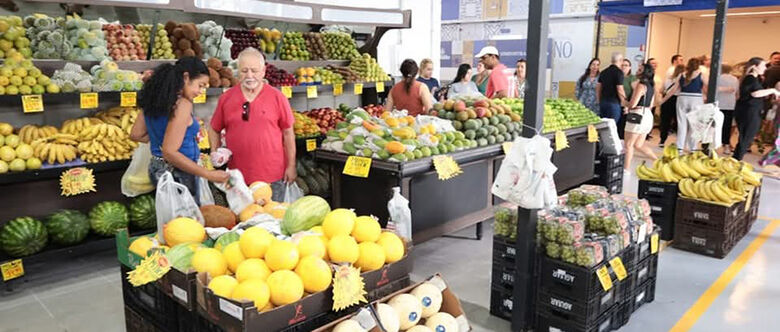 Movimentação de clientes no primeiro dia de funcionamento do Mercadão