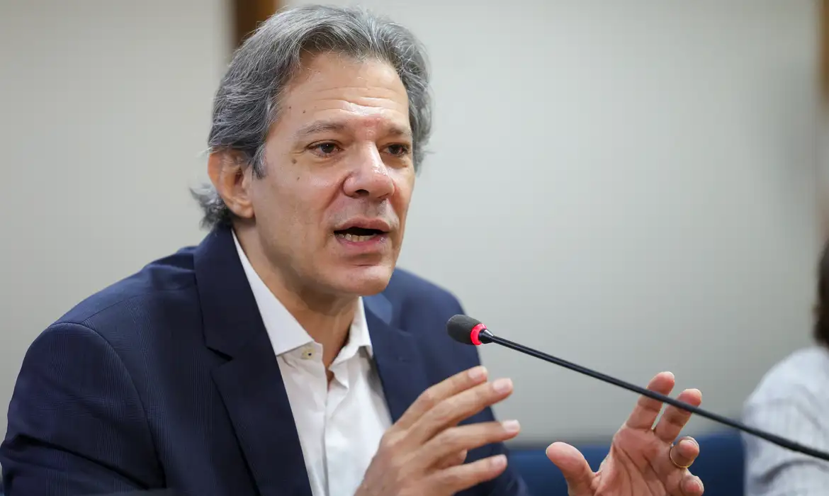 Fernando Haddad nega que a revogação seja uma derrota do governo Lula