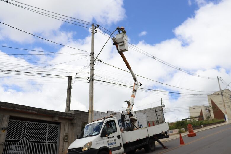 Foram quase 92 mil solicitações concluídas pela pasta e 5 mil lâmpadas de LED instaladas 