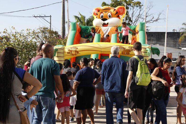 Cultura de Ferraz promove evento Férias na Praça