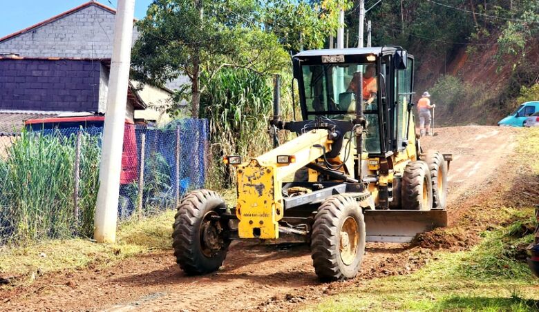 Somente de capinação, são 29 mil metros de área atendidos pelos trabalhos