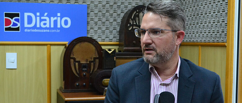 Falou sobre planos da saúde e fez um balanço durante entrevista ao vivo