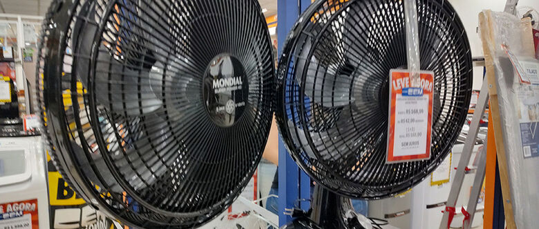 Com a alta demanda, a maioria das lojas registrou uma média de pelo menos 15 ventiladores vendidos por dia