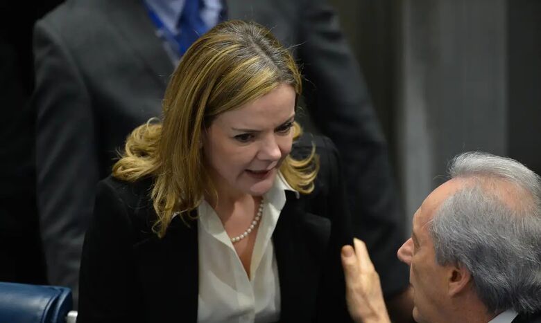 Gleisi Hoffmann será ministra de Relações Institucionais