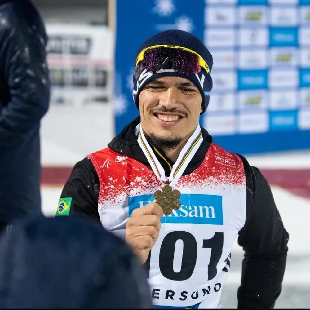 Cristian Ribera conquista ouro na Copa do Mundo de esqui cross-country