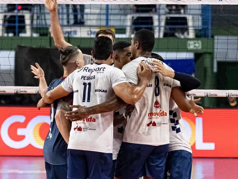 Suzano Vôlei voltou a vencer na competição após três derrotas consecutivas 