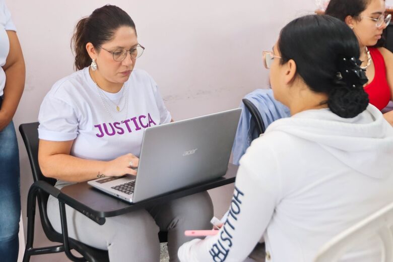 Foram oferecidas 160 vagas de emprego
