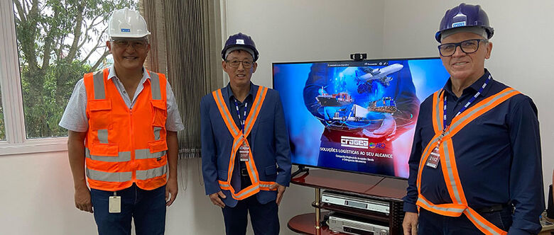 Takayama visitou a Companhia Regional de Armazéns Gerais