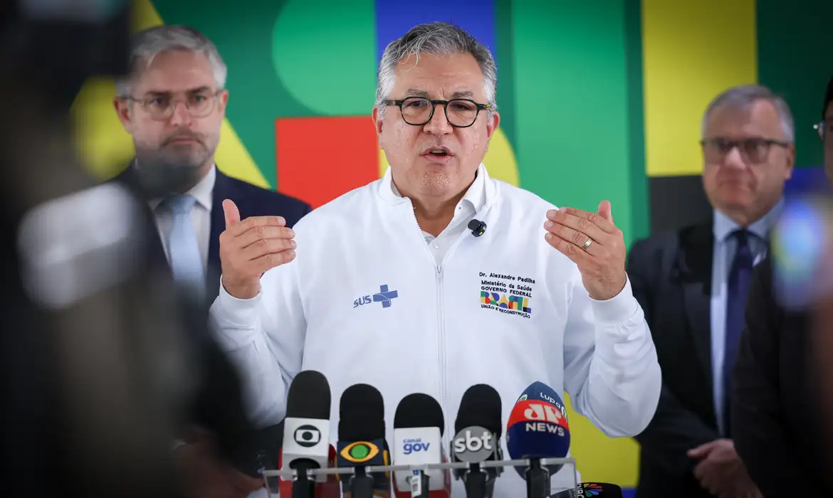 Padilha diz que principal meta é reduzir tempo de espera